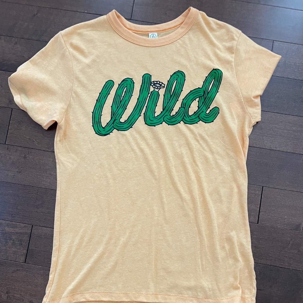 Cute yellow WILD t shirt